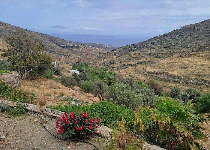 Sunhouse アパート Tripótamos